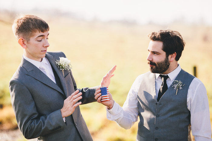 Barn wedding at Spring Meadows farm in mount solon Virginia wedding photographer