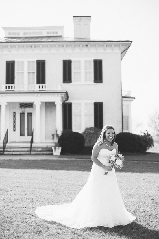 Barn wedding at Spring Meadows farm in mount solon Virginia wedding photographer