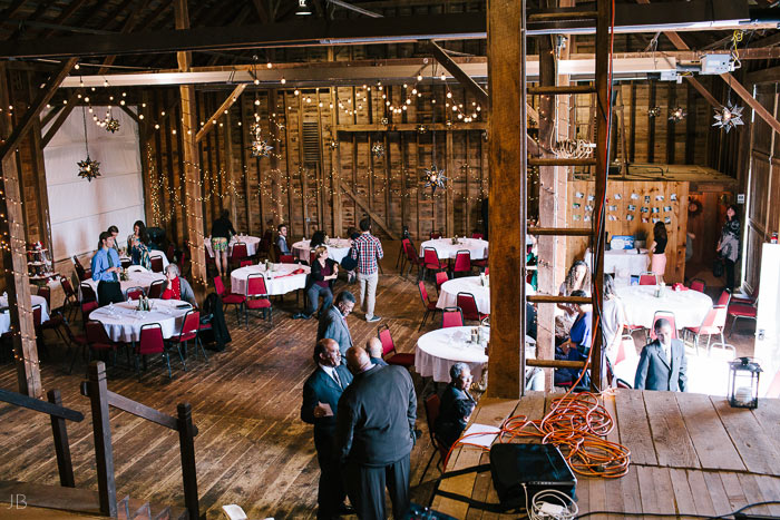 Barn wedding at Spring Meadows farm in mount solon Virginia wedding photographer