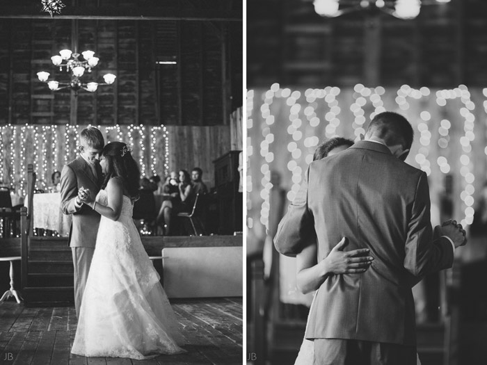 Barn wedding at Spring Meadows farm in mount solon Virginia wedding photographer