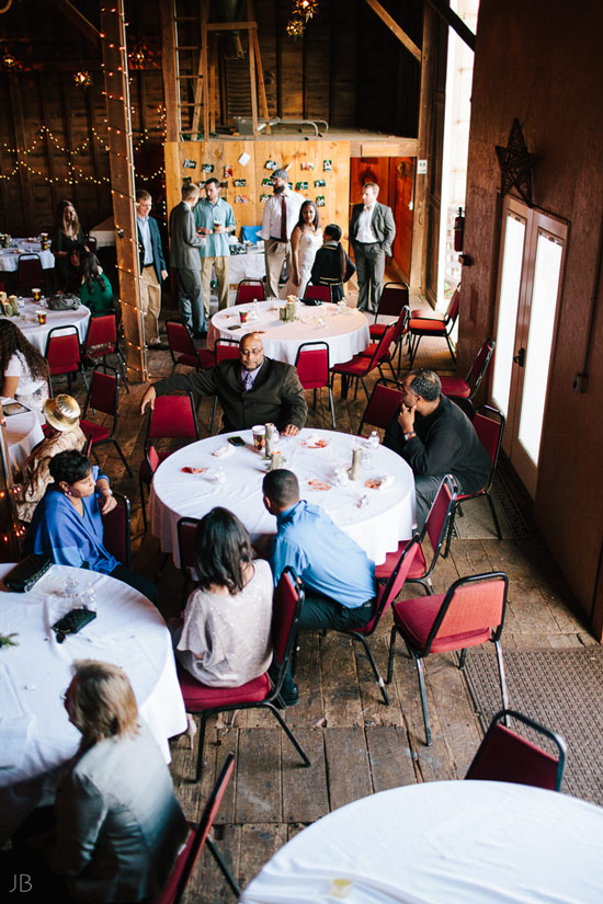 Barn wedding at Spring Meadows farm in mount solon Virginia wedding photographer