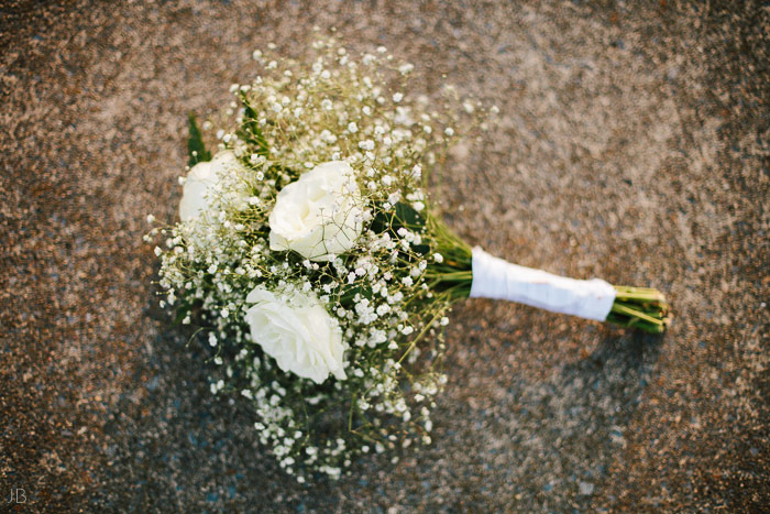 Barn wedding at Spring Meadows farm in mount solon Virginia wedding photographer