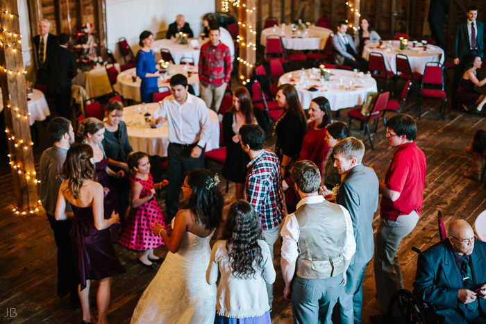 Barn wedding at Spring Meadows farm in mount solon Virginia wedding photographer